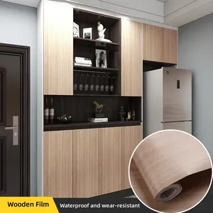 Laminación de madera contrachapada Película de PVC Películas decorativas Envoltura de puerta de gabinete Uso Laminado en línea