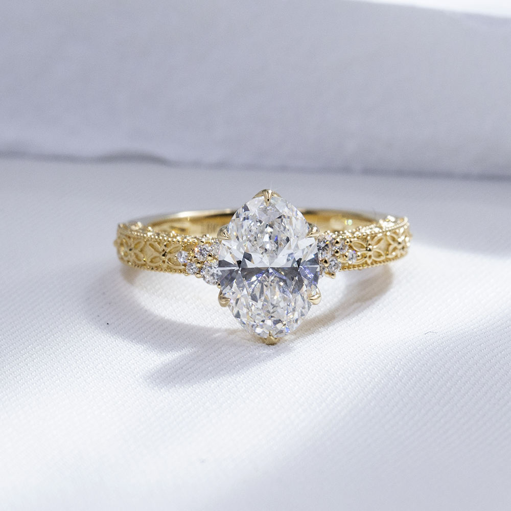 สีเหลือง