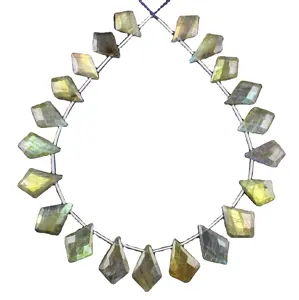 Labradorite naturelle à facettes Designer forme bleu Flash Briolette perles faisant des bijoux faits à la main en gros