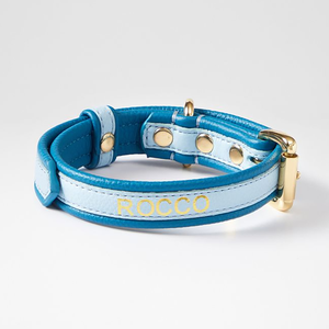 Venta caliente <span class=keywords><strong>Collar</strong></span> de perro personalizado Nombre bordado personalizado <span class=keywords><strong>Collar</strong></span> de cuero de dos tonos para mascotas con herrajes dorados para perros pequeños y medianos - Product Image 1