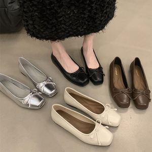 Zapatos Planos Plateados con Lazo, Corte Bajo, Estilo Francés, Primavera 2026, Nueva Llegada, Transpirables y Cómodos para Mujer - Product Image 1