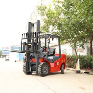 رافعة شوكية تعمل بالغاز المسال بسعة 1.5 طن و2 طن و3 طن و3.5 طن مع شهادة هيدروليكية جديدة وسارية ثنائية المرحلة بطول شوكة 1670 مم - Product Image 3