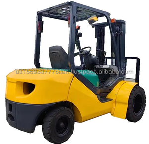 Chariot élévateur diesel Komatsu 3 tonnes, Japon, déplacement latéral 4,5 mètres, mât à trois sections, modèle 2024, AWD/4X4, garantie 1 an, chariot élévateur d'occasion - Product Image 1