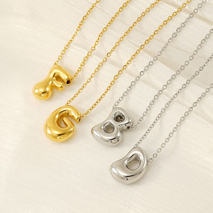 Collar con Colgante de Letra Burbuja en Acero Inoxidable Chapado en Oro PVD de 18K |   Cadena con Colgante de Letra del Alfabeto A-Z |   Ligero e Hipoalergénico - Product Image 1