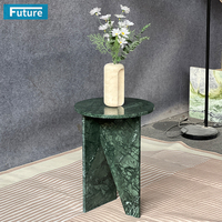 Table d'appoint de petite taille en marbre vert foncé à dessus rond de Style de luxe avec socle bas pour appartement villa salon
