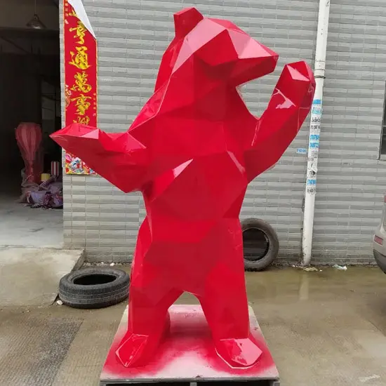 Ours de dessin animé en fibre de verre Modèles d'animaux abstraits avec des formes géométriques Personnalisation de la grande sculpture extérieure Ameublement décoratif