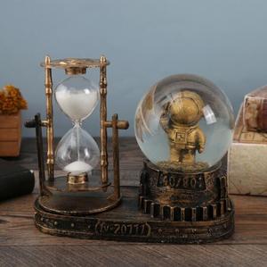 Cadeau de décoration artisanale de boule de cristal de résine de <span class=keywords><strong>sablier</strong></span> artistique rétro créatif pour la maison ou les vacances - Product Image 6