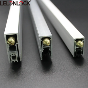 Fond <span class=keywords><strong>de</strong></span> <span class=keywords><strong>porte</strong></span> Offre Spéciale Joint automatique <span class=keywords><strong>de</strong></span> montée-descente Bande <span class=keywords><strong>d</strong></span>'étanchéité en aluminium Joint <span class=keywords><strong>de</strong></span> <span class=keywords><strong>seuil</strong></span> inférieur <span class=keywords><strong>de</strong></span> <span class=keywords><strong>porte</strong></span> en bois - Product Image 1