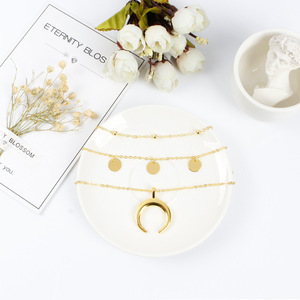 Joyería de moda europea y americana transfronteriza, colgante redondo de cuerno de moda, collar de cuentas multicapa para mujer, fabricante en - Product Image 2