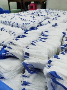 Prix usine Absorbant Laparotomie Éponge 18 ''* 18" 4ply 45*45 5ply Stérile - Product Image 4