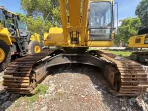 Excavatrice sur chenilles hydraulique Komatsu PC400 d'occasion à prix abordable – Matériel de construction de seconde main à vendre - Product Image 3