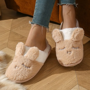 2025 hiver mignon petit lapin fourrure respirant <span class=keywords><strong>EVA</strong></span> pour la maison chaud intérieur semelle épaisse antidérapant Imitation lapin fourrure femmes - Product Image 4