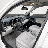 Подержанный автомобиль Toyota RAV4, 2008 года выпуска, с АКПП, левым рулем, для комфортных поездок, с низким расходом топлива, компактный, для международных поездок.