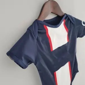 2022 बच्चे फुटबॉल जर्सी नवजात कस्टम बच्चे पेरिस फुटबॉल शर्ट उपहार सेट