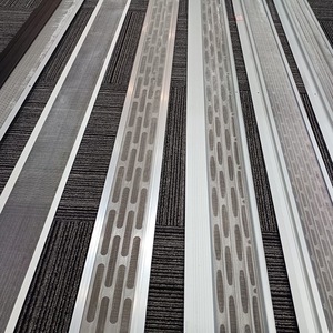Grilles <span class=keywords><strong>de</strong></span> protection <span class=keywords><strong>de</strong></span> gouttière en aluminium, filtre à feuilles, tissu en maille d'aluminium, <span class=keywords><strong>grille</strong></span> sans couture, protection <span class=keywords><strong>de</strong></span> gouttière <span class=keywords><strong>de</strong></span> pluie - Product Image 5
