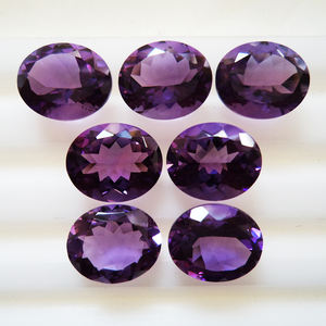 Amatista Natural Semipreciosa para Joyería, Piedras Preciosas de Corte Ovalado Facetado de Tamaños Variados, Cristales Disponibles en MOQ Bajo - Product Image 1