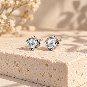 Pendientes Pequeños con Diseño de Flor de Bauhinia para Mujer, Diseño Floral Delicado, Joyería Elegante y Moderna - Product Image 5