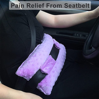 Coussin de ceinture de sécurité post-opératoire avec design tricoté pour le soutien de récupération en voiture