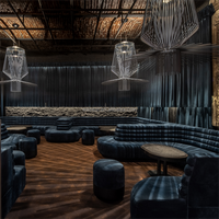 Meubles de club de nuit commerciaux haut de gamme sur mesure, ensemble de bar VIP pour hôtel et restaurant, design moderne, cadre hexagonal en aluminium durable