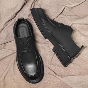 Chaussures habillées pour hommes, style britannique, décontractées et formelles, à enfiler, automne, avec semelles épaisses, version coréenne, en cuir noir, type Oxford - Product Image 6