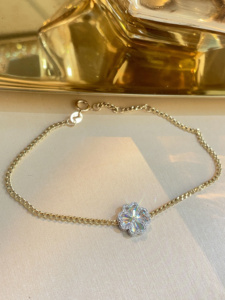 Xinfly 18K Gold 0.15ct Natural Diamond Heart and Four-Leaf <b>Clover</b> Motif <b>Bracelet</b> - Product Image 3