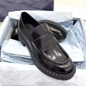 Chaussures décontractées de luxe pour femmes et hommes, noires, à semelles épaisses et compensées, rehaussantes, à enfiler, en cuir, pour la marche - Product Image 1