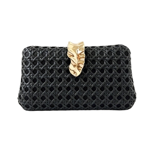 Pochette élégante en rotin tressé pour femme, sac de soirée en forme de feuille, sac à main vintage en rotin tressé avec chaîne amovible pour occasions formelles - Product Image 3