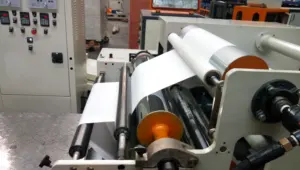 Machine de revêtement de cire adhésive thermofusible pour emballage de nourriture papier bonbon paquet Hamburger sac en papier paraffine faisant la ligne de production