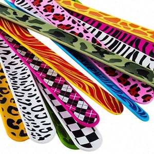 Bracelet de poignet pour enfants en silicone à clipser, motif dessin animé, fabrication usine, bracelet slap en silicone pour enfants - Product Image 5