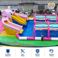 Piscine gonflable portable personnalisée en PVC 15x10m avec double toboggan pour activités aquatiques commerciales et installations de divertissement