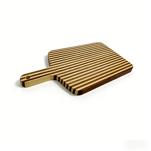 Pelle à pizza rayée en bambou avec manche en forme de pagaie pour le transfert de pizzas et de pains faits <span class=keywords><strong>maison</strong></span> - Product Image 1