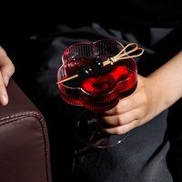 Verres à vin floraux transparents personnalisés, verres à boisson côtelés en forme de fleur, style moderne
