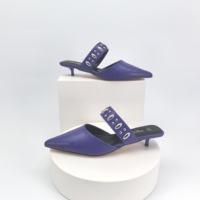 Sandales à talons hauts pour femmes, simples, irrégulières, violettes, à enfiler, avec rivets, dos ouvert, pointues, à talons aiguilles, tendance