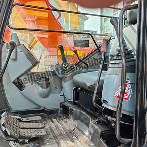 Mini-excavatrice hydraulique sur chenilles Hitachi ZX70 d'occasion 5T 2024, faible nombre d'heures, boîte de vitesses et composants d'origine, pour inspection vidéo et rapport. - Product Image 5