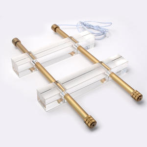 Estante para Botellas de Vino de Aleación de Aluminio con Cristal Acrílico Luminoso, Diseño Moderno, Simple y Elegante - Product Image 1