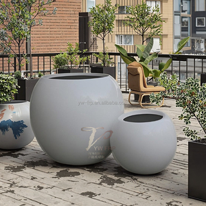 Vasi per Piante di Lusso in Fibra di Vetro, Ecologici, Intagliati a Mano, Grandi Dimensioni, Colori Personalizzabili, Design Contemporaneo per Interni/Esterni - Product Image 2