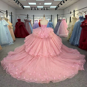 Vestido de Gala de Quinceañera DY6892 con Escote Corazón, Hombros Descubiertos, Cola Capilla, Apliques Florales de Encaje con Volantes y Lentejuelas, Estilo Dulce para Fiesta - Product Image 3
