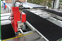 Machine d'emballage thermorétractable 5 pièces, pour emballer des bouteilles de vin rouge - Product Image 4