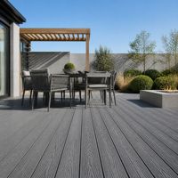 Fabrikpreis Outdoor WPC-Terrassendielen Langlebiger 30-Jahres Holz-Kunststoff-Verbund Außenbodenbelag für Gewerbeprojekte und Landschaftsbereiche
