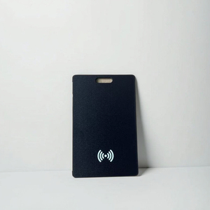 Умный <span class=keywords><strong>GPS</strong></span>-трекер и локатор двойной системы, тонкий водонепроницаемый дизайн с беспроводной зарядкой, функция защиты от потери для глобального позиционирования - Product Image 1