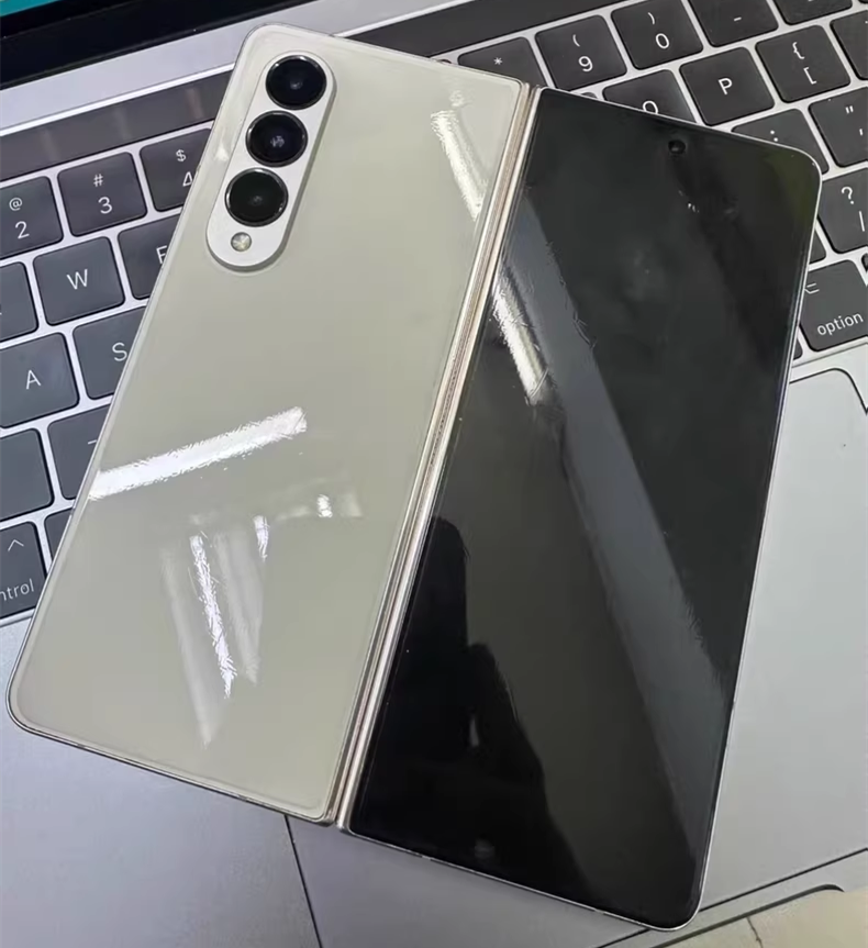 Z Fold 2 Z Fold 3 Z Fold 4 5G