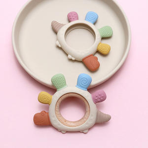 Timón <span class=keywords><strong>de</strong></span> silicona sin BPA con anillo <span class=keywords><strong>de</strong></span> madera <span class=keywords><strong>para</strong></span> calmar las encías <span class=keywords><strong>de</strong></span> los bebés, juguetes <span class=keywords><strong>de</strong></span> dentición <span class=keywords><strong>de</strong></span> silicona <span class=keywords><strong>para</strong></span> bebés <span class=keywords><strong>de</strong></span> 3 a 6 meses - Product Image 5