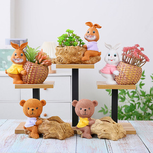 Pot de fleurs succulentes transfrontalier en forme d'ours et de lapin de dessin animé, décoration de bureau à domicile, ornements faits à la main en gros, modèle WL-sz001 - Product Image 1