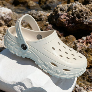 Zuecos de Verano para Mujer, Ligeros, con Suela de Goma, Sandalias de Moda para Pareja, en Blanco, Negro, Rojo Rosa y Albaricoque, Modelo 5091 - Product Image 1