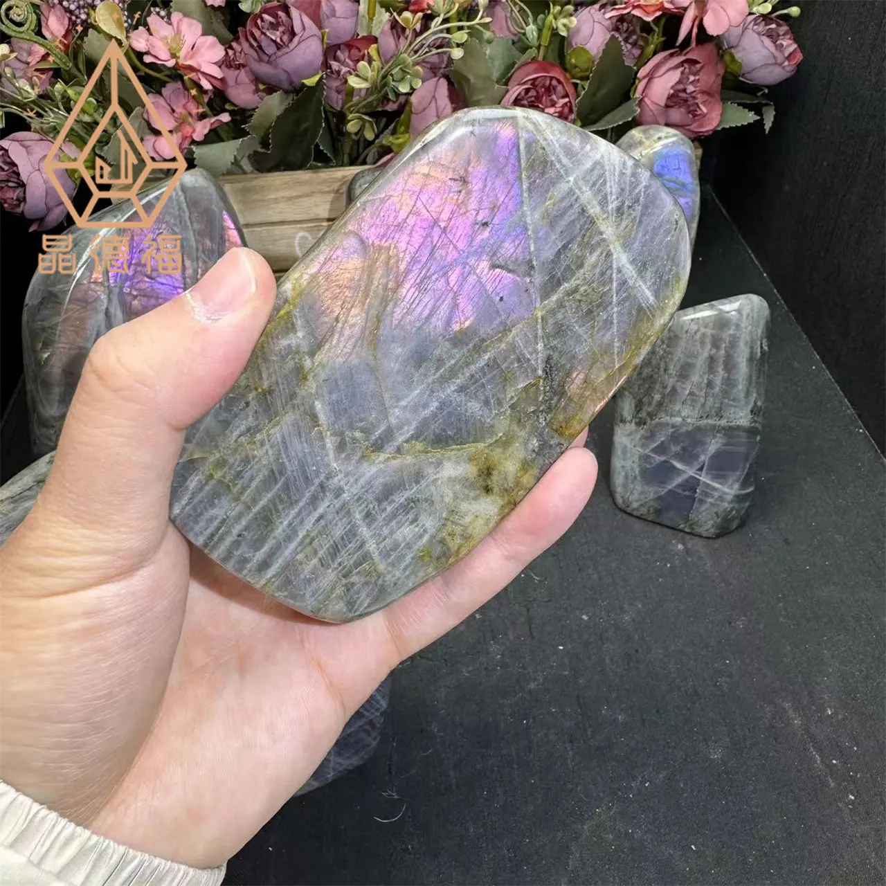 Kindfull Healing stone ornament Natural Crystal purple labradorite ornament For Decoration