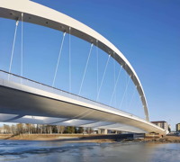 Puente Arqueado de Acero Prefabricado para Aplicaciones de Carga Pesada en Carreteras y Ferrocarriles