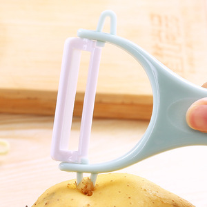 3-Piece <b>Ceramic</b> Fruit <b>Knife</b> <b>Set</b> With Mini Cutting Board And Peeler For Kitchen Use Blue And Pink - Product Image 3