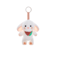 Porte-clés en peluche agneau blanc avec écharpe, breloque de sac en peluche douce, pendentif adapté aux enfants pour la décoration de sac à dos, vente en gros