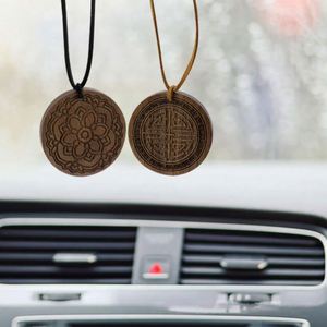 Pendentif diffuseur d'arômes pour voiture en bois de noyer noir durable, pour grille d'aération, cadeau créatif - Product Image 1