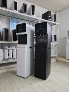 Distributeur d'eau chaude et froide OEM ODM avec purificateur, sur pied, boîtier en plastique, pour usage domestique et professionnel, certifié CE, 3 robinets pour l'eau chaude - Product Image 4